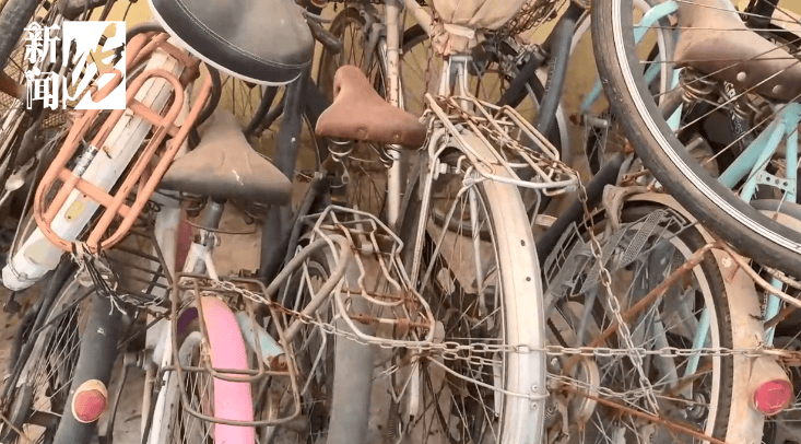 皇冠信用網正网_上海一小区车位被长年霸占！居民窝火皇冠信用網正网，物业却不敢动……危险！