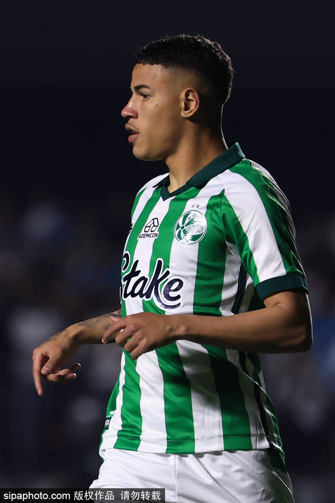 伯明翰vs维尔港_尤文图斯与巴黎圣日耳曼谈判穆阿尼转会：6000万欧元背后的战术考量与未来展望