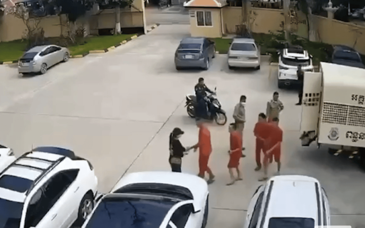 皇冠信用盘代理申请_柬埔寨持枪劫囚案仍有一人在逃皇冠信用盘代理申请，“大嫂”等被控杀人罪等多项重罪