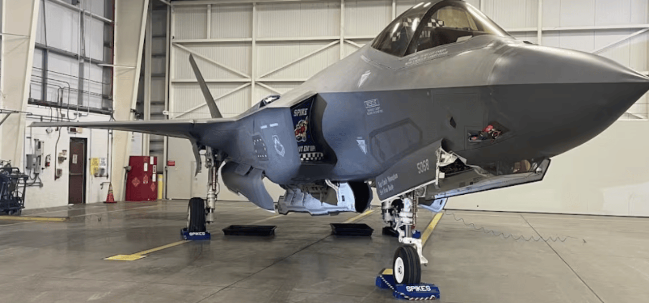 世界杯皇冠平台_丹麦很后悔：在格陵兰岛部署F-35世界杯皇冠平台，美国或断供零部件“摧毁我们的空军”